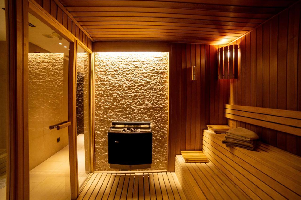 Lasagrada Hotel Istanbul Exterior photo A Finnish sauna